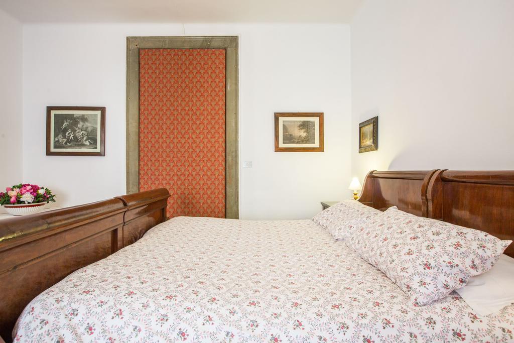 Le Camerine Apartment Water Front Тосколано Мадерно Екстериор снимка